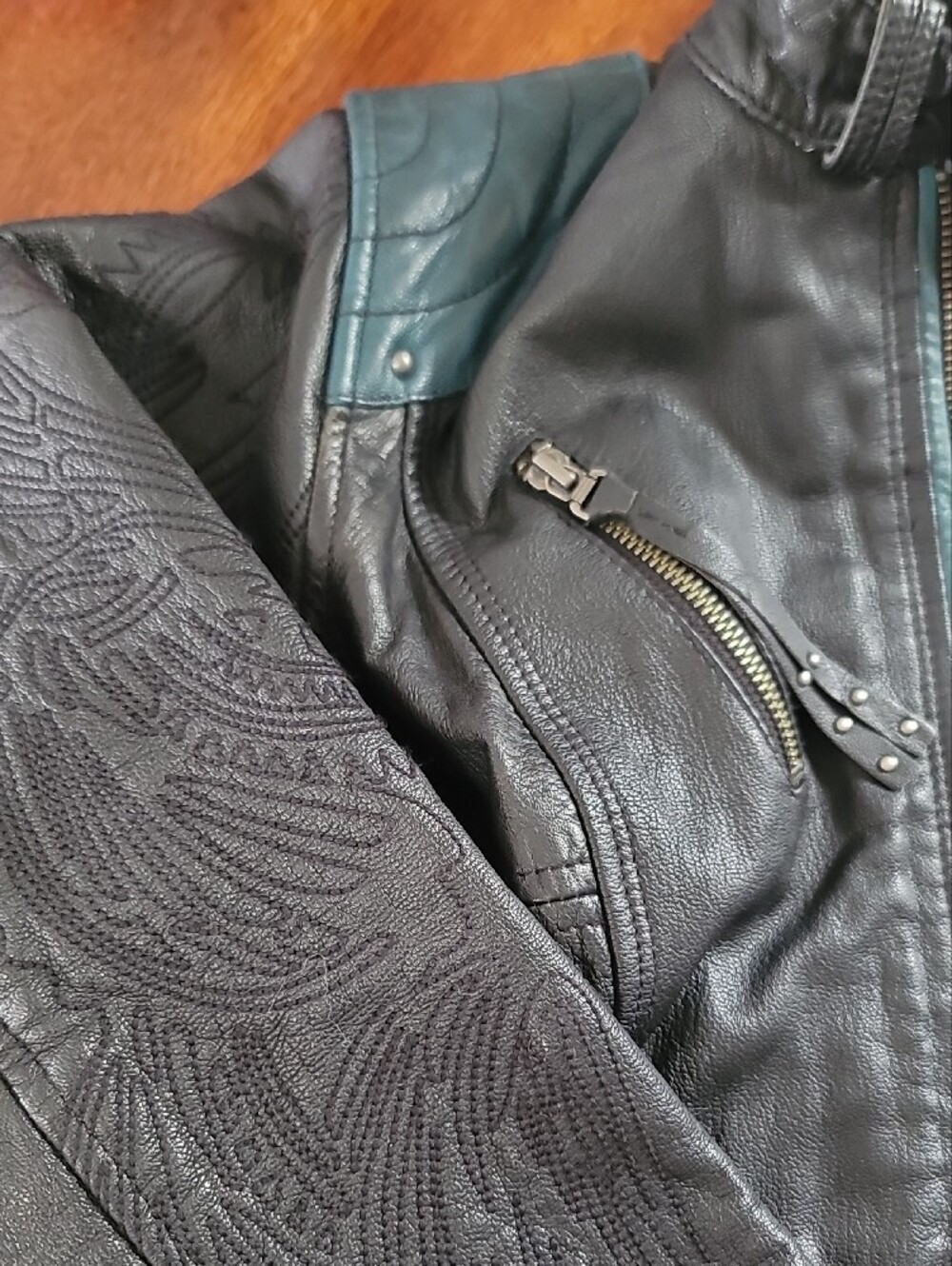 Harley-Davidson Black Leather Jacket with Teal Accents - Picture 9 of 12